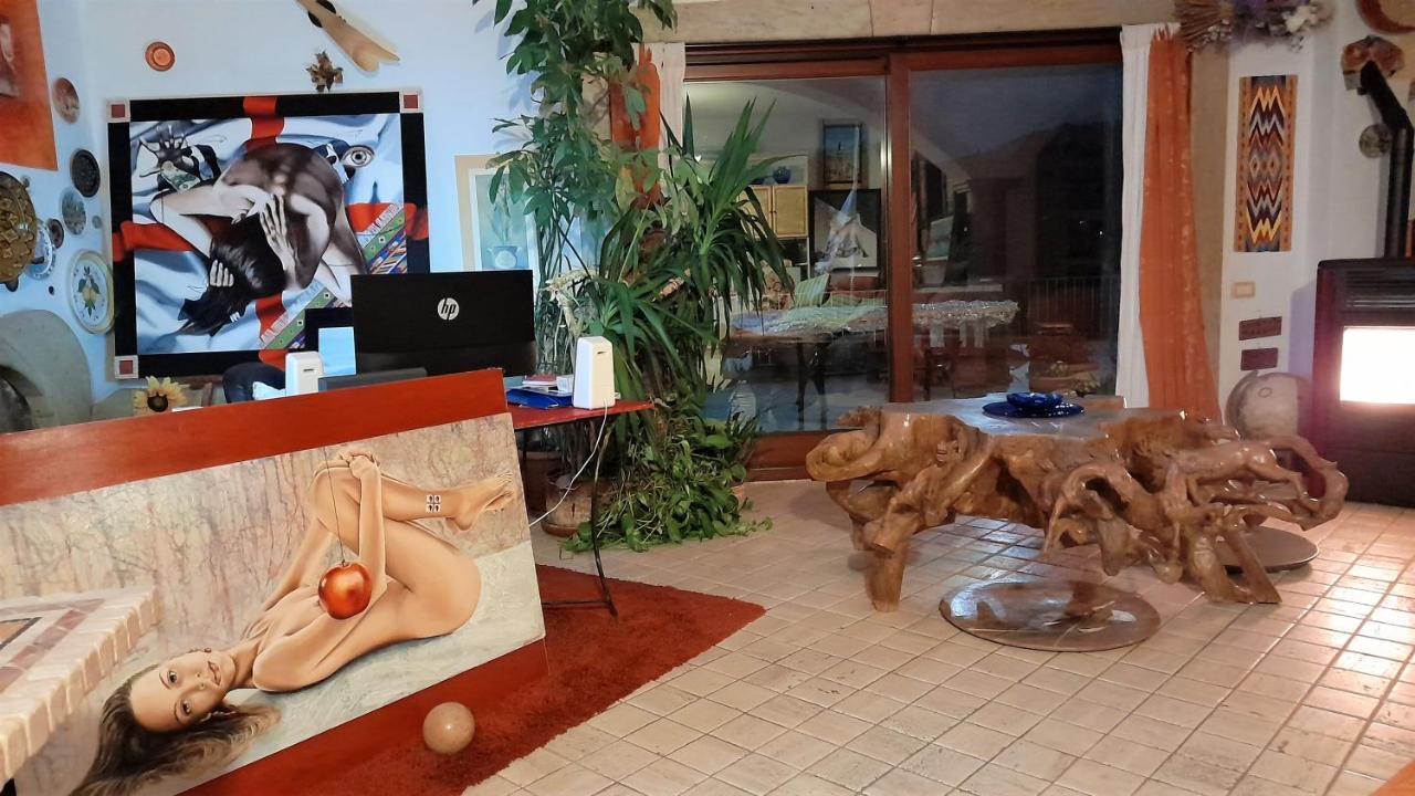 Casa D' Artista B&B Ozieri Kültér fotó